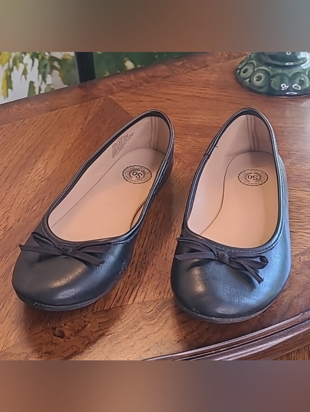 SO Spice Girls 3 black slip on casual flat dress shoes with bow accents